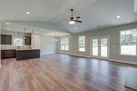 257 Inlet Pointe Dr, Anderson, SC 29625 photo 8