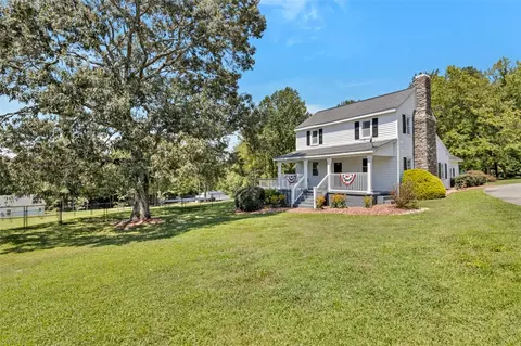 1027 Johnson Rd, Easley, SC 29642 photo 2