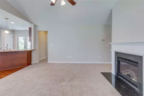 161 Madison Pointe Dr, Seneca, SC 29678 photo 2