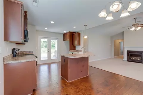 161 Madison Pointe Dr, Seneca, SC 29678 photo 8