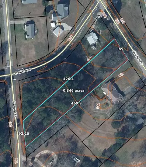 900 Mitchell Dr, Seneca, SC 29678 photo 3