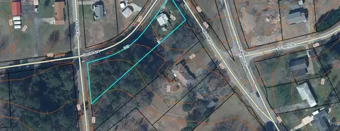 900 Mitchell Dr, Seneca, SC 29678 photo 2