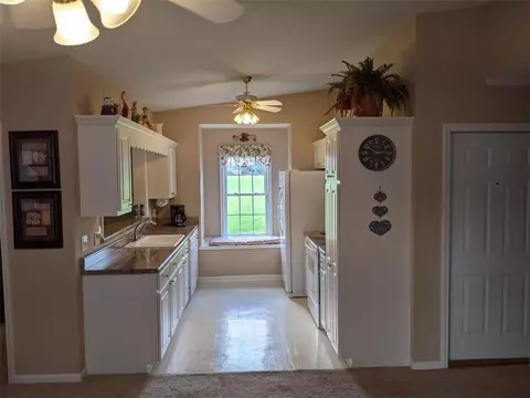 215 Wildwood Dr, Honea Path, SC 29654 photo 3