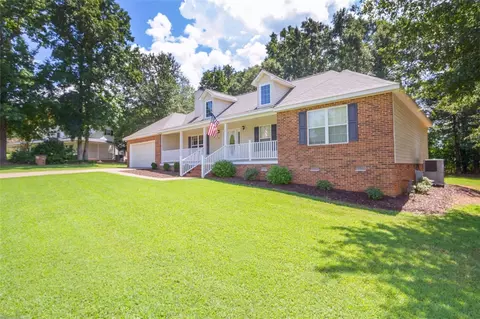 107 Bethany Dr, Pelzer, SC 29669 photo 2