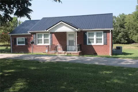 10756 Augusta Rd, Honea Path, SC 29654 photo 2