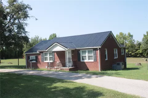 10756 Augusta Rd, Honea Path, SC 29654 photo 1