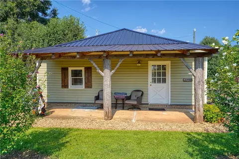 1356 Thomas Mill Rd, Easley, SC 29640 photo 2