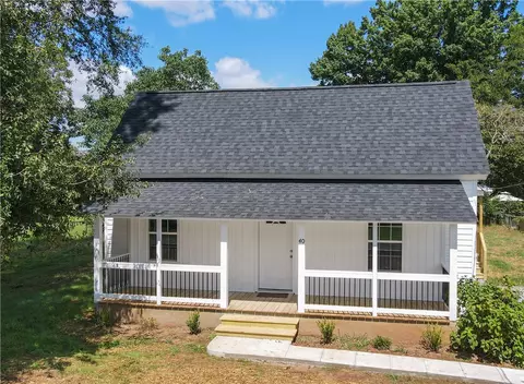 40 Adger St, Pelzer, SC 29669 photo 1