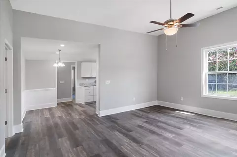 40 Adger St, Pelzer, SC 29669 photo 5