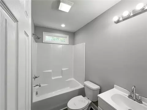 40 Adger St, Pelzer, SC 29669 photo 11