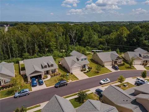 310 Sliding Rock Dr, Pendleton, SC 29670 photo 4