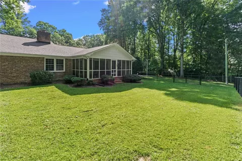 504 Roosevelt Dr, Easley, SC 29642 photo 3