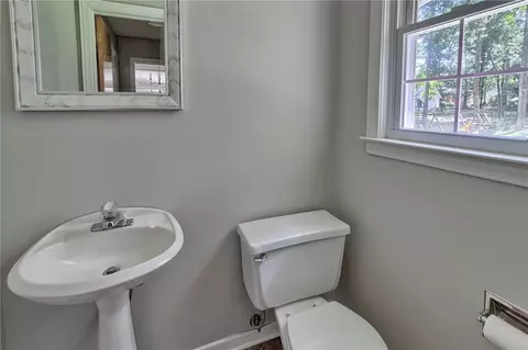 504 Roosevelt Dr, Easley, SC 29642 photo 17