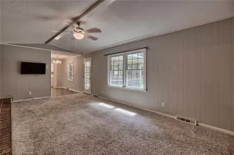 504 Roosevelt Dr, Easley, SC 29642 photo 12