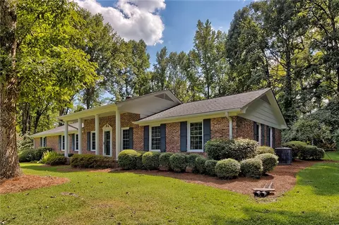504 Roosevelt Dr, Easley, SC 29642 photo 1