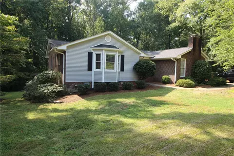 532 Squire Cir, Clemson, SC 29631 photo 2