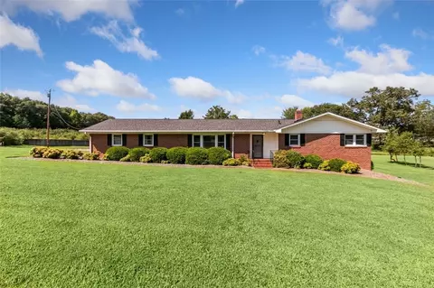 101 Spring St, Easley, SC 29640 photo 2