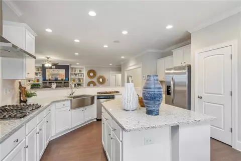 304 Upper Highland Dr, Clemson, SC 29631 photo 4