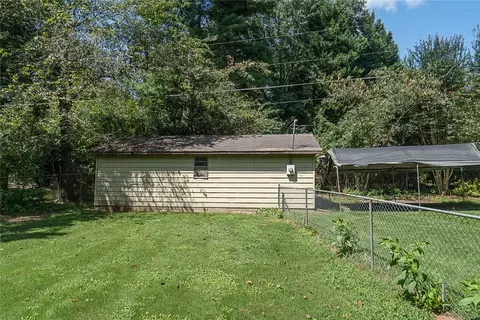 100 Roosevelt Dr, Easley, SC 29642 photo 20
