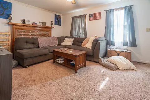 102 Ansel Ct, Easley, SC 29642 photo 4
