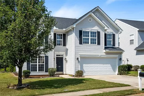 208 Kylemore Ln, Greer, SC 29650 photo 2