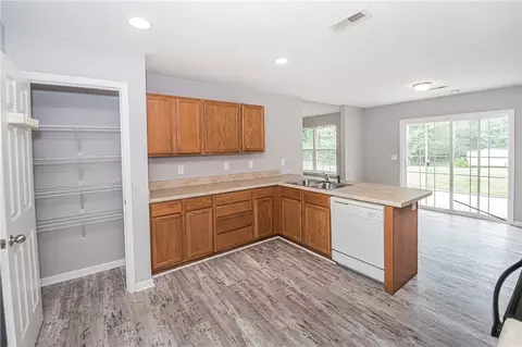 105 Cedar Glen Dr, Williamston, SC 29697 photo 13
