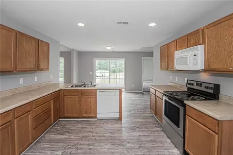 105 Cedar Glen Dr, Williamston, SC 29697 photo 12