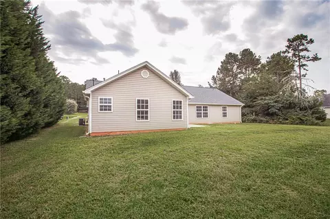 105 Cedar Glen Dr, Williamston, SC 29697 photo 4
