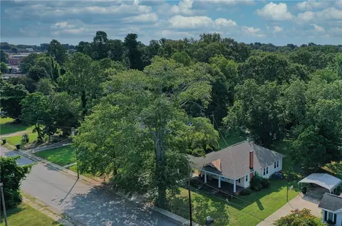 29 Central Ave, Honea Path, SC 29654 photo 8