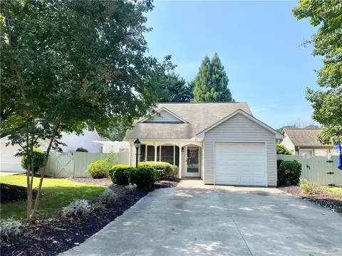 104 Windward Ct, Pendleton, SC 29670 photo 2