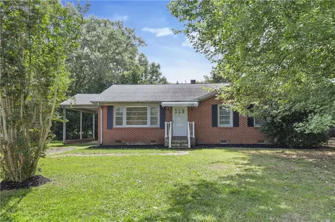 7 C St, Williamston, SC 29697 photo 1
