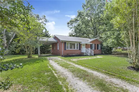7 C St, Williamston, SC 29697 photo 2