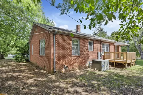 7 C St, Williamston, SC 29697 photo 24