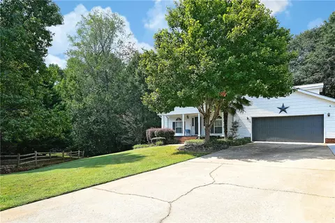 110 Bethany Dr, Pelzer, SC 29669 photo 2