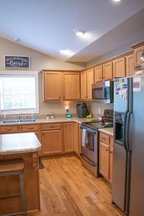 207 Doyle Dr, Seneca, SC 29678 photo 9