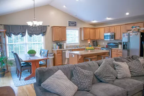 207 Doyle Dr, Seneca, SC 29678 photo 8