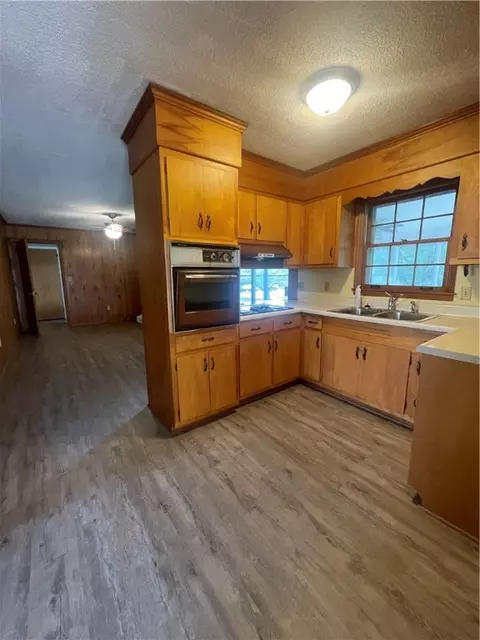106 Astor St, Easley, SC 29642 photo 4