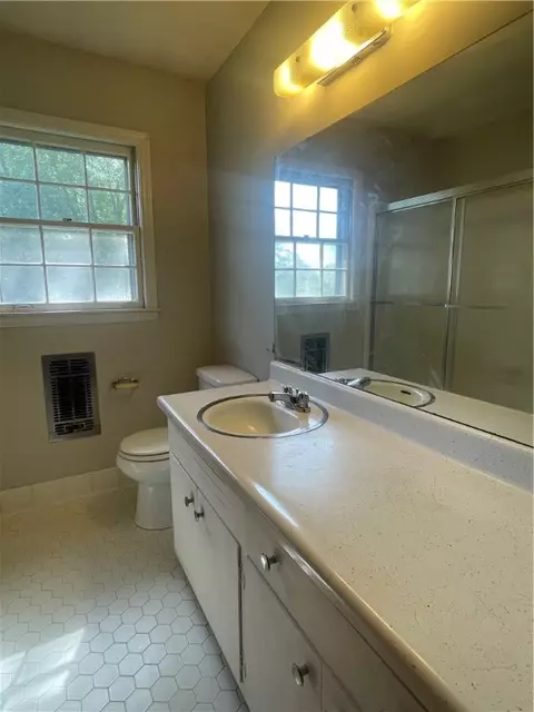 106 Astor St, Easley, SC 29642 photo 9