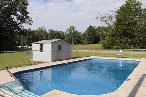 110 Pack Rd, Pelzer, SC 29669 photo 9