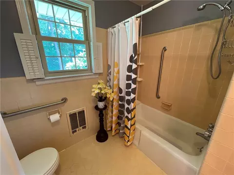 10 E Summit Dr, Ware Shoals, SC 29692 photo 19