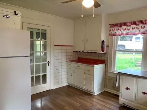 132 E Jones Ave, Pickens, SC 29671 photo 19