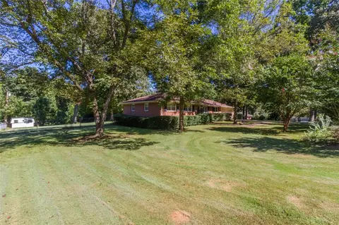 303 Brook Forest Dr, Anderson, SC 29621 photo 4