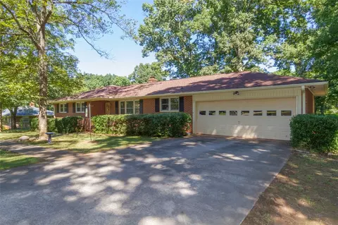 303 Brook Forest Dr, Anderson, SC 29621 photo 1