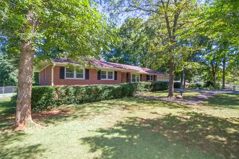 303 Brook Forest Dr, Anderson, SC 29621 photo 7