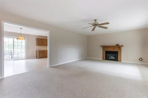 108 Devon Ct, Easley, SC 29640 photo 3