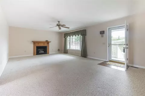 108 Devon Ct, Easley, SC 29640 photo 4