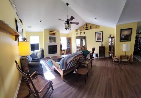1406 E Calhoun St, Anderson, SC 29621 photo 4