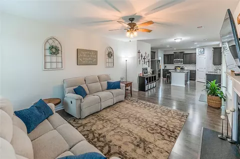 327 Avendell Dr, Easley, SC 29642 photo 14