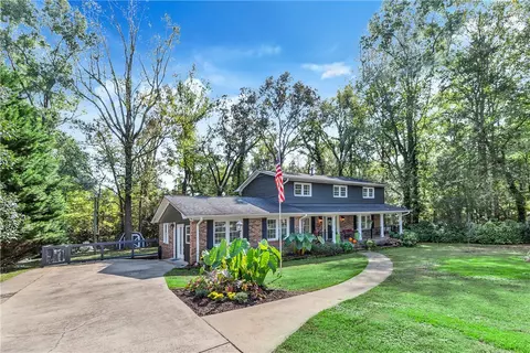 118 Robin St, Clemson, SC 29631 photo 1