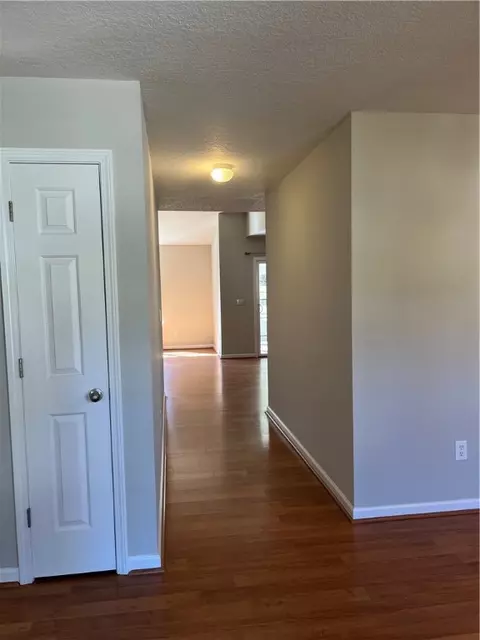 122 Stevens Ct, Williamston, SC 29697 photo 3